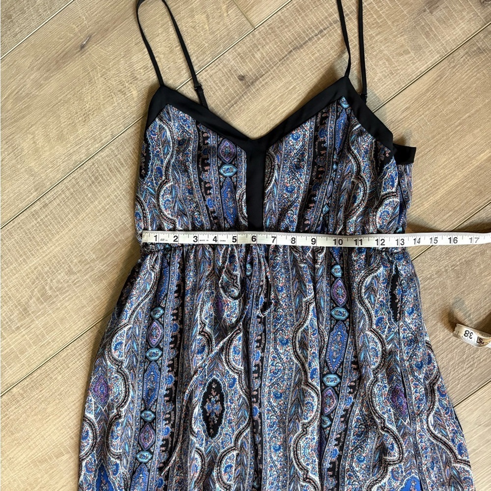 Doe & Rae Gray and Black Sleeveless Sweetheart Maxi Sundress - Picture 2 of 6